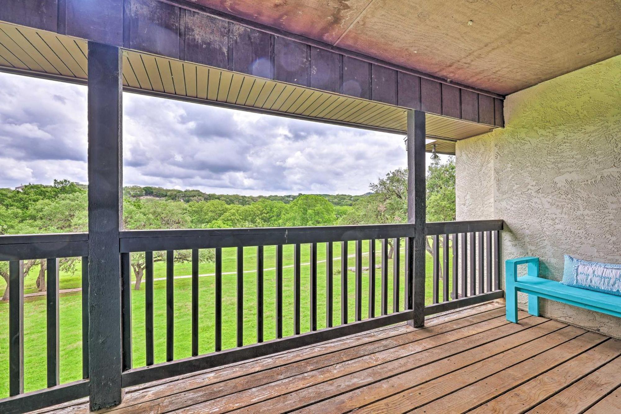 Modern Lakeside Golf Course Retreat With Deck! Canyon Lake Zewnętrze zdjęcie